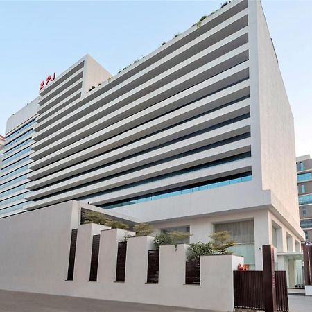 Regenta RPJ Rajkot Hotel Buitenkant foto
