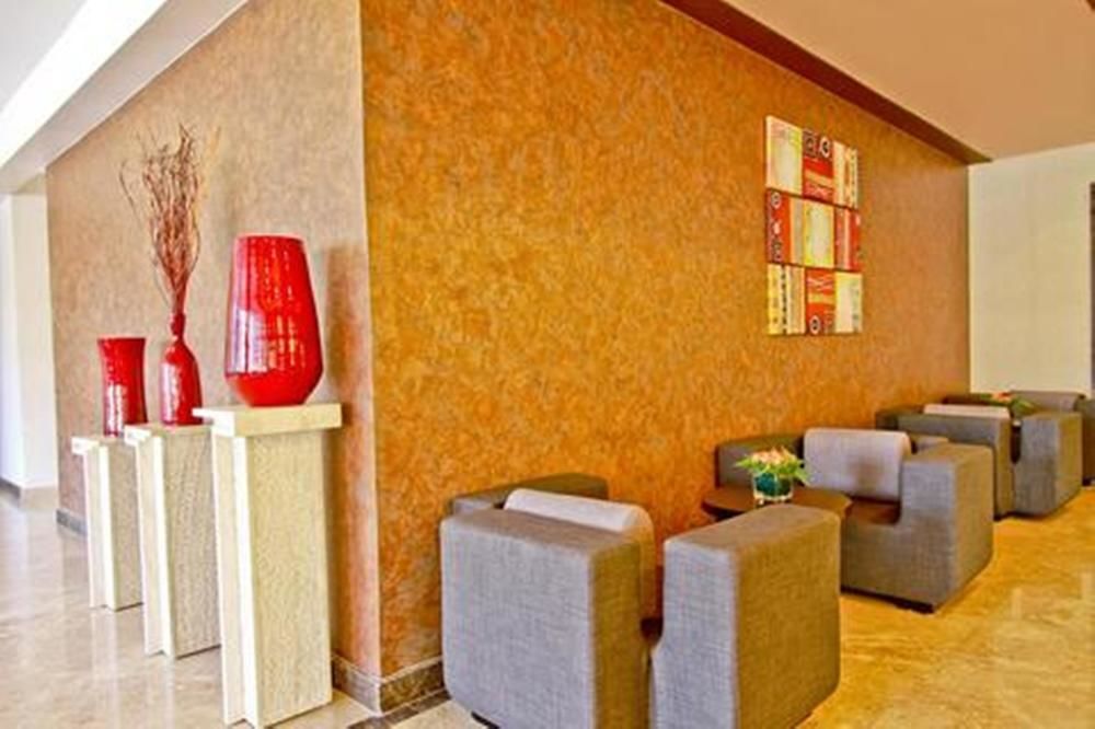 Regenta RPJ Rajkot Hotel Buitenkant foto